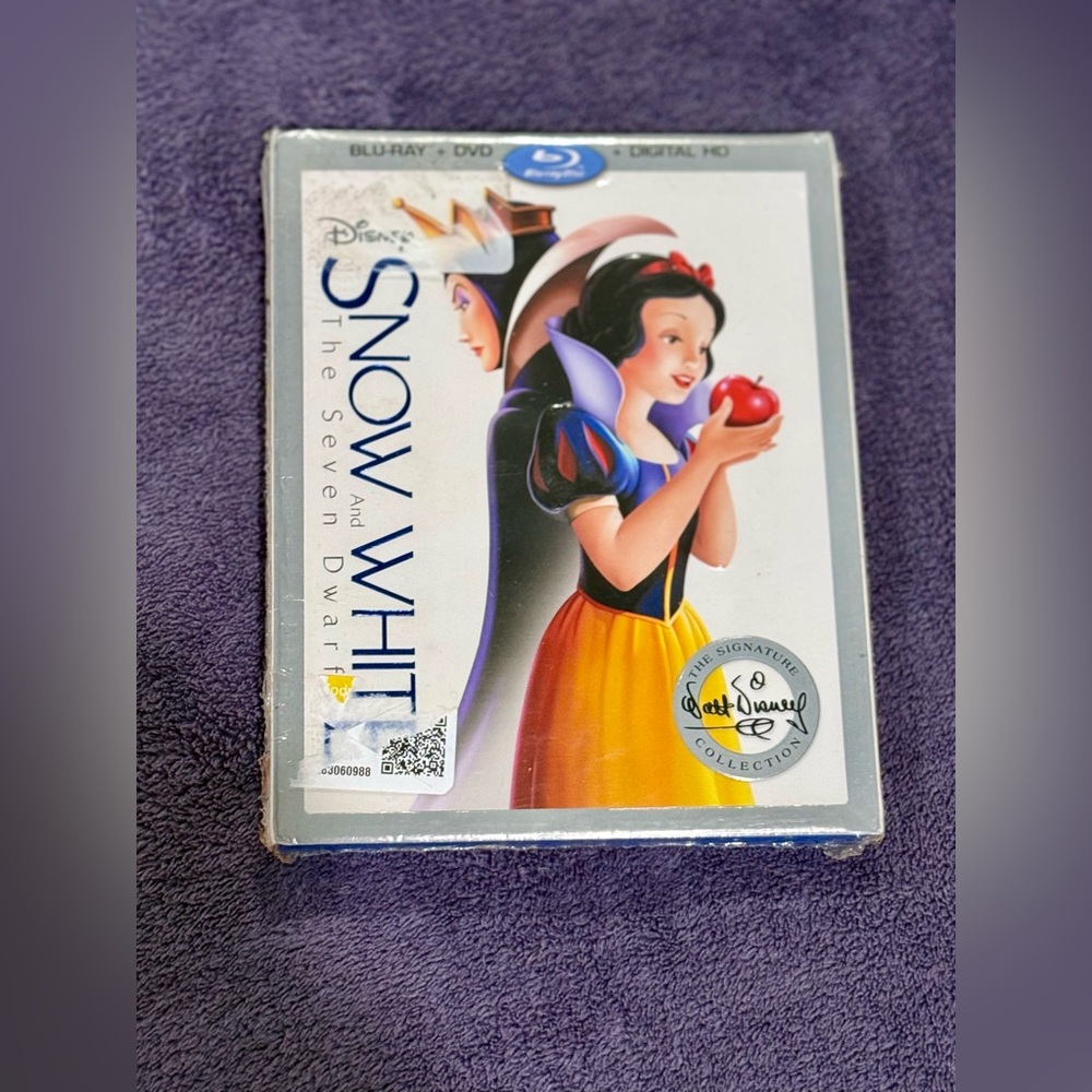 Disney Snow White and the Seven Dwarfs